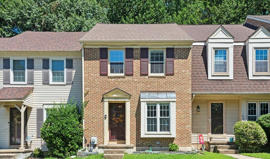 805 STOCKBRIDGE Dr, Hockessin, DE 19707 - 2 Beds, 2 Bath