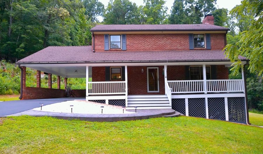 292 Briarwood Dr, Amherst, VA 24521 - 3 Beds, 3 Bath