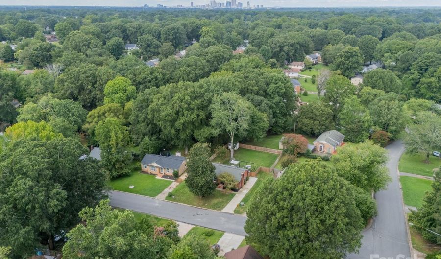 4123 Tamerlane Dr, Charlotte, NC 28205 - 3 Beds, 2 Bath