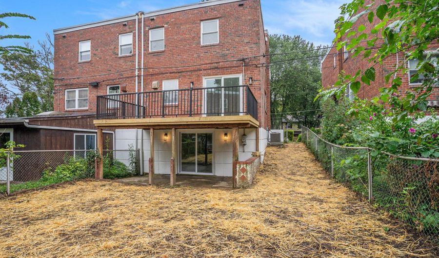 9038 LYKENS Ln, Philadelphia, PA 19128 - 3 Beds, 3 Bath