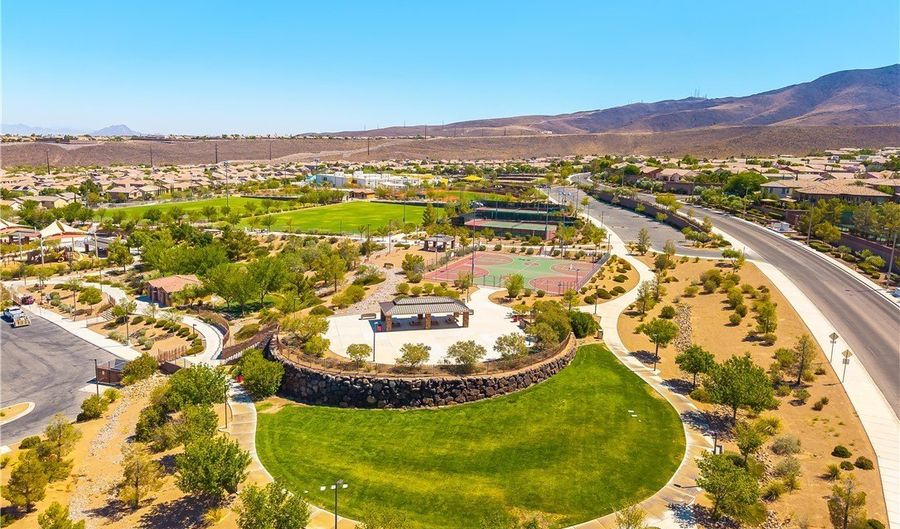 2285 Manosque Ln, Henderson, NV 89044 - 5 Beds, 4 Bath