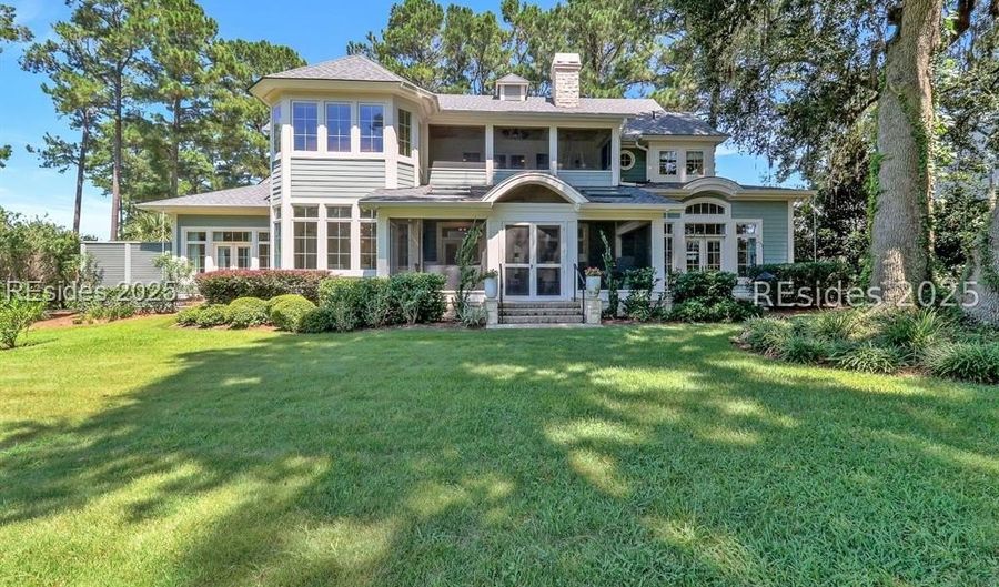 5 Berkeley Ct, Bluffton, SC 29910 - 5 Beds, 6 Bath