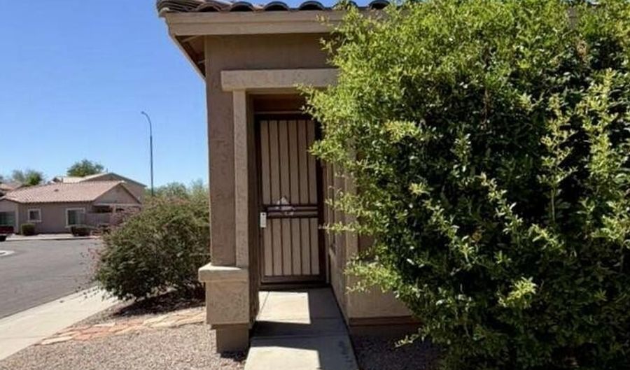 6450 S NASH Way, Chandler, AZ 85249 - 2 Beds, 2 Bath