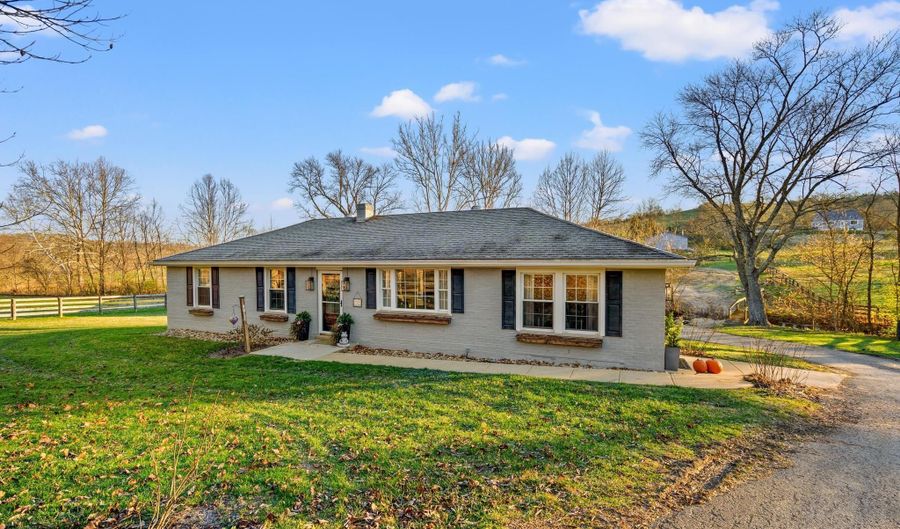 9027 Persimmon Grove Pike, Alexandria, KY 41001 - 3 Beds, 1 Bath