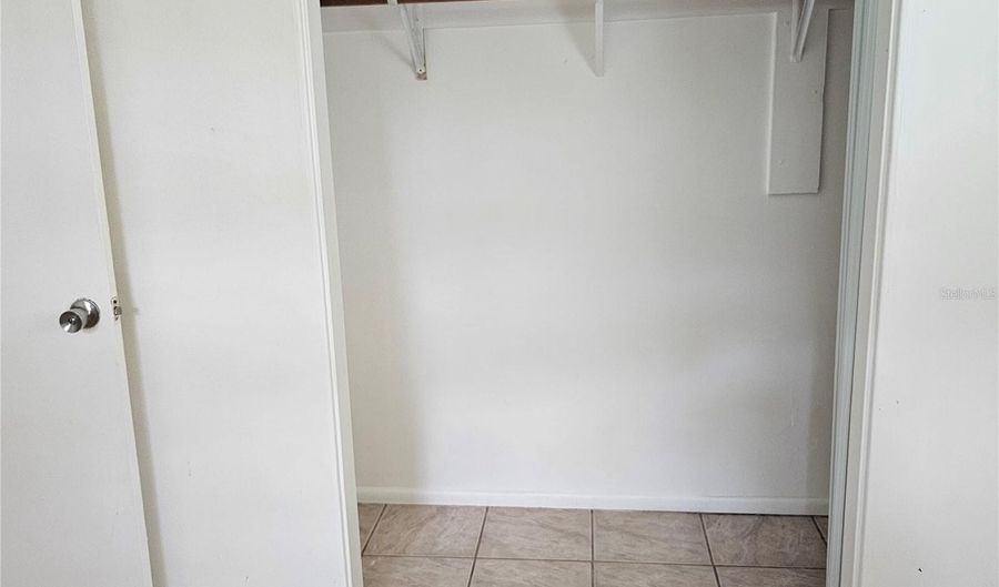 2608 AMHERST Ave, Orlando, FL 32804 - 2 Beds, 1 Bath