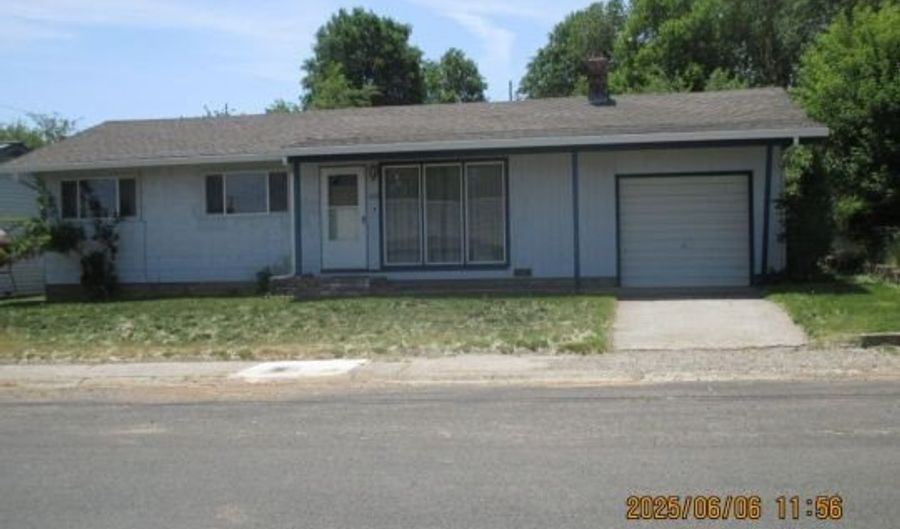 1007 W. 3rd St, Alturas, CA 96101 - 3 Beds, 2 Bath