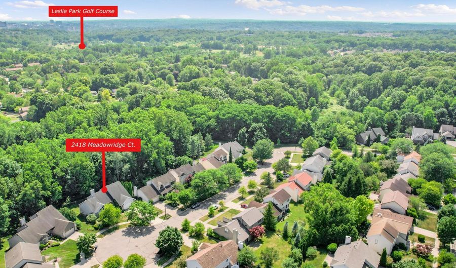 2418 Meadowridge Ct, Ann Arbor, MI 48105 - 4 Beds, 4 Bath