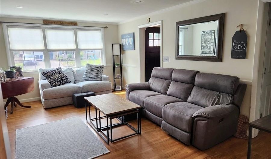 190 Capron Farm Dr, Warwick, RI 02886 - 3 Beds, 2 Bath