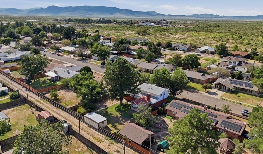 514 E Harriet, Alpine, TX 79830 - 4 Beds, 2 Bath