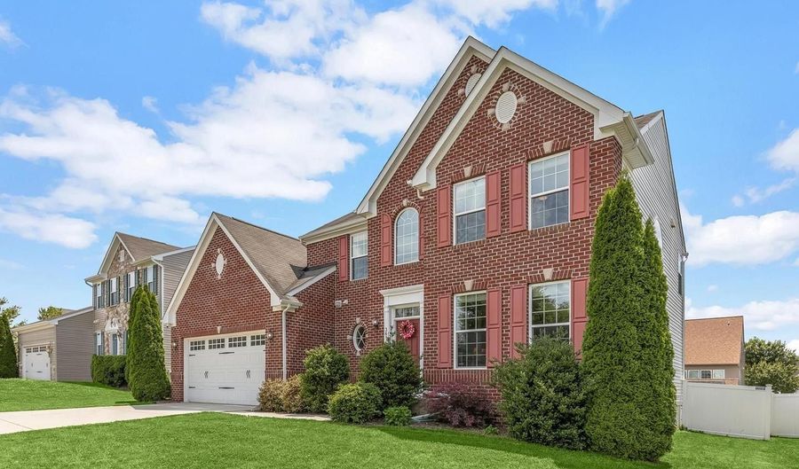 3611 BERTRAM Dr, Aberdeen, MD 21001 - 4 Beds, 4 Bath