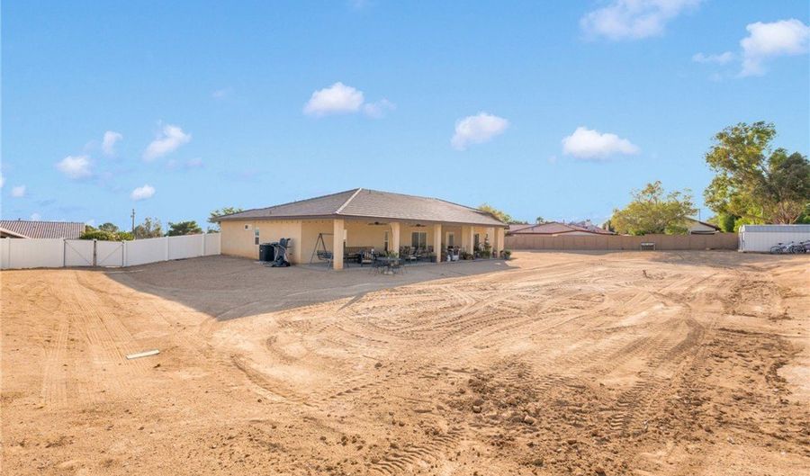 18950 Pachappa Rd, Apple Valley, CA 92307 - 4 Beds, 4 Bath