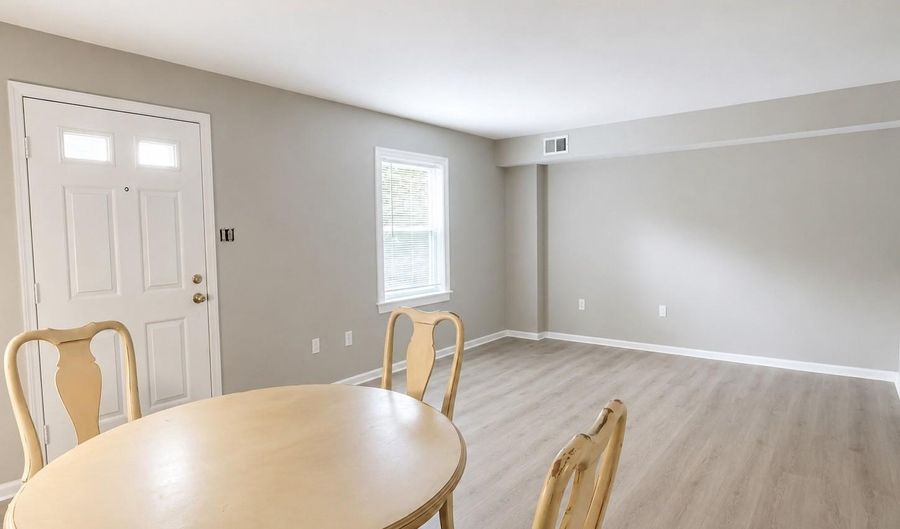 10257 ARIZONA Cir 78, Bethesda, MD 20817 - 1 Beds, 1 Bath