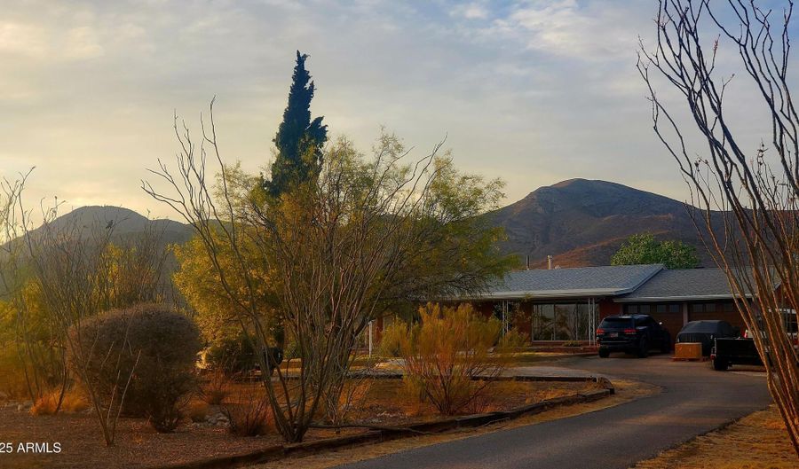 89 PIMA Dr, Bisbee, AZ 85603 - 2 Beds, 2 Bath