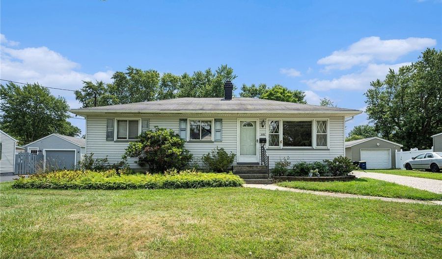 2132 W 13th St, Ashtabula, OH 44004 - 3 Beds, 2 Bath