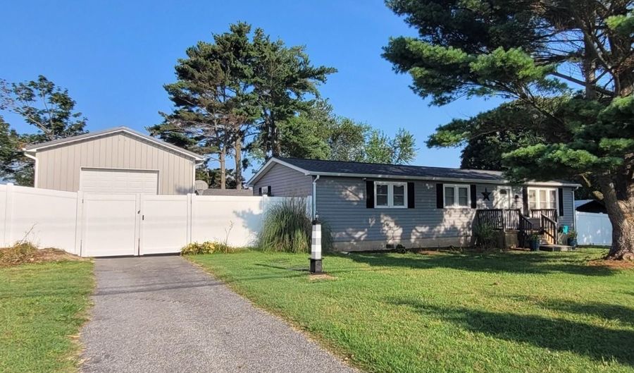 6911 OLD BEACH Rd, Frederica, DE 19946 - 3 Beds, 2 Bath