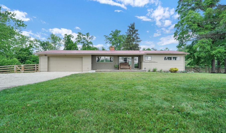 8462 Perrill Rd, Ashville, OH 43103 - 3 Beds, 1 Bath
