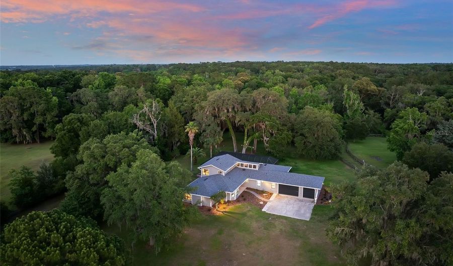12406 NW 112TH Ave, Alachua, FL 32615 - 4 Beds, 4 Bath