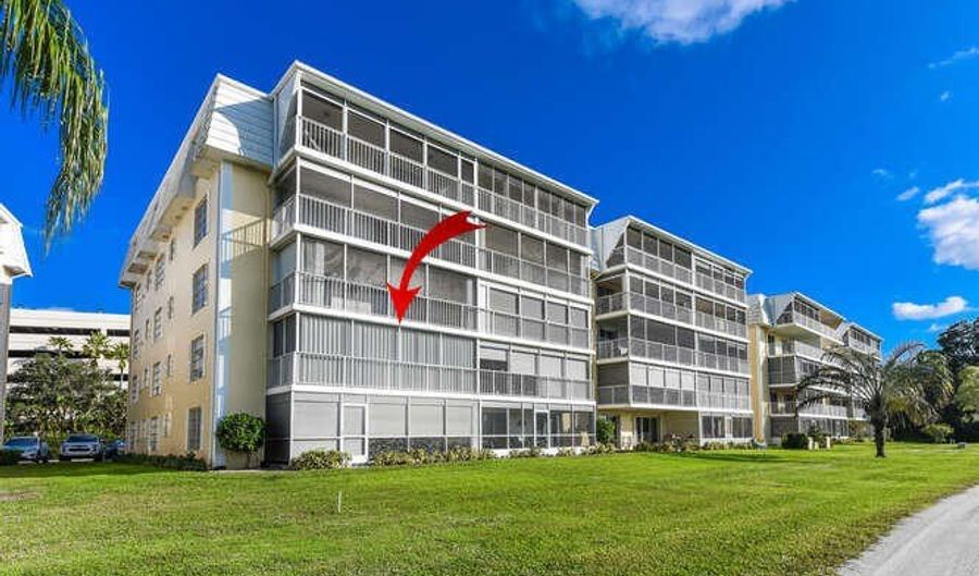 300 John F Kennedy Dr 208, Atlantis, FL 33462 - 3 Beds, 2 Bath