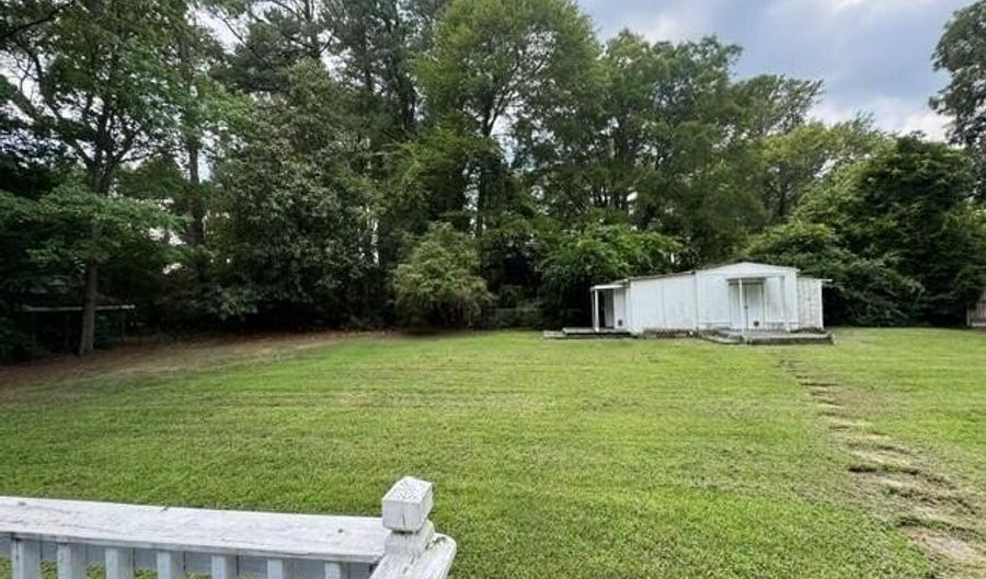 108 Matheson Dr, Ahoskie, NC 27910 - 2 Beds, 2 Bath