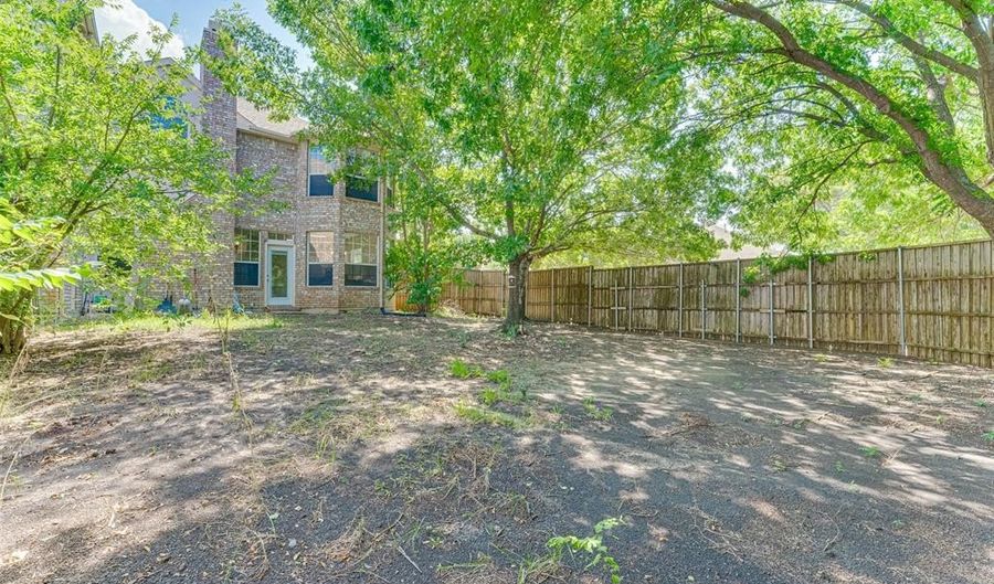 5025 Lake Vista Dr, The Colony, TX 75056 - 5 Beds, 3 Bath