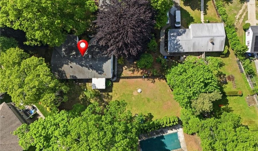 1414 New London Ave, Cranston, RI 02920 - 3 Beds, 2 Bath