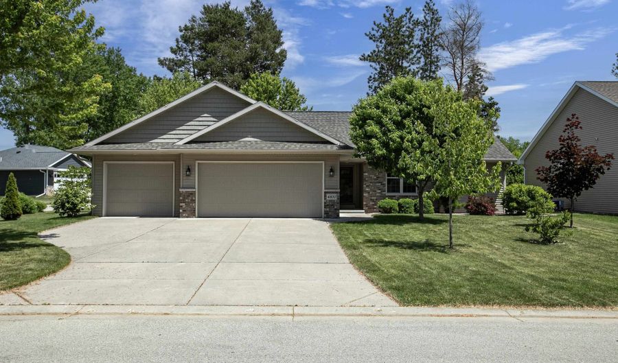 4800 N INDIGO Ln, Appleton, WI 54913 - 3 Beds, 2 Bath