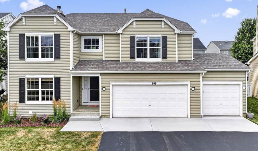 996 Timber Lake Dr, Antioch, IL 60002 - 3 Beds, 4 Bath