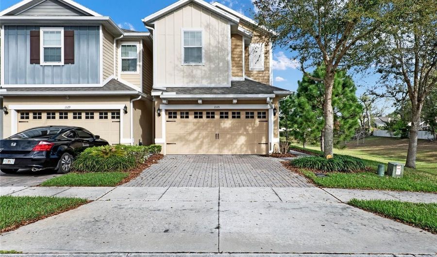 1335 E 10TH St, Apopka, FL 32703 - 3 Beds, 3 Bath