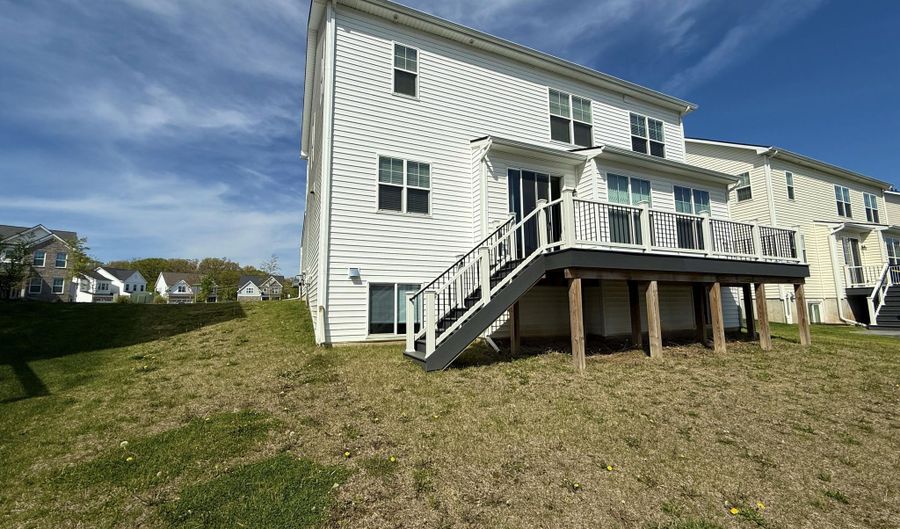 6394 S Trailwoods Dr, Ann Arbor, MI 48103 - 4 Beds, 3 Bath