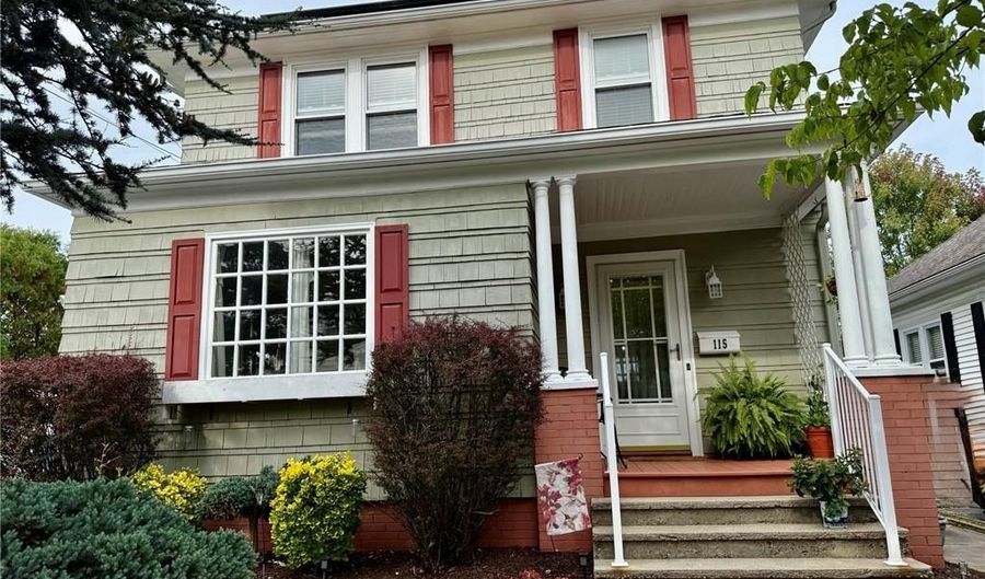 115 Norfolk St, Cranston, RI 02910 - 4 Beds, 2 Bath