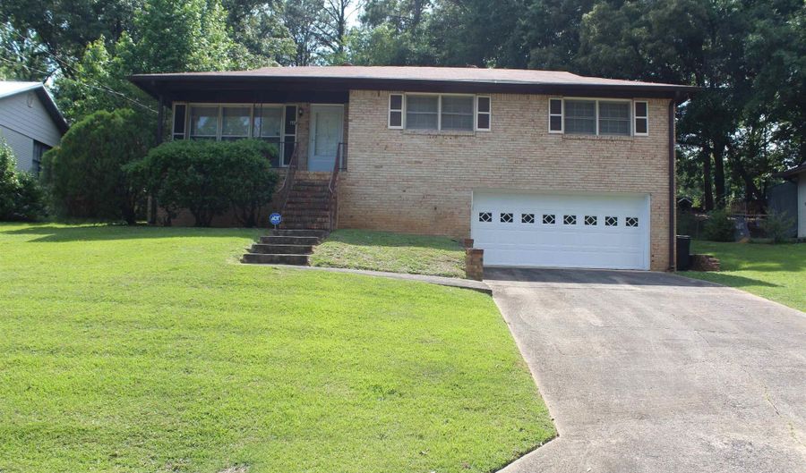 604 DENNISTON Ln, Adamsville, AL 35005 - 3 Beds, 2 Bath
