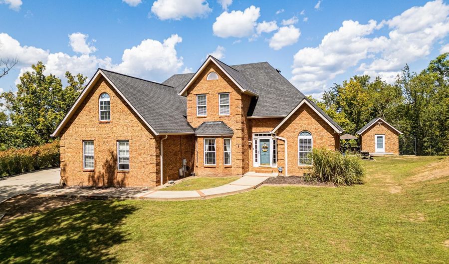 43 Hickory Dr, Barboursville, WV 25504 - 5 Beds, 4 Bath