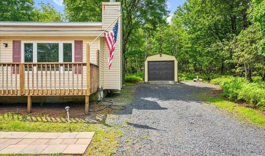 605 N Scenic Dr, Albrightsville, PA 18210 - 3 Beds, 2 Bath