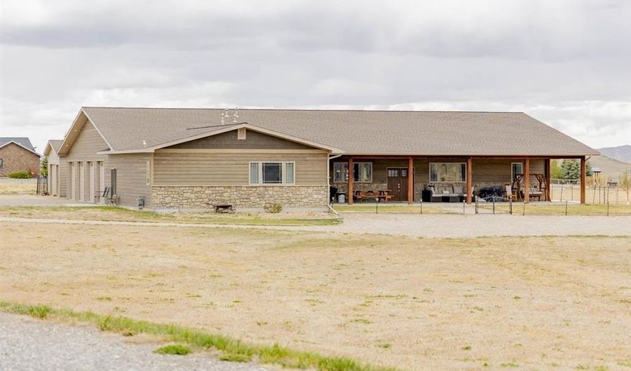 6 Prairie Schooner Dr, Cody, WY 82414 - 7 Beds, 5 Bath