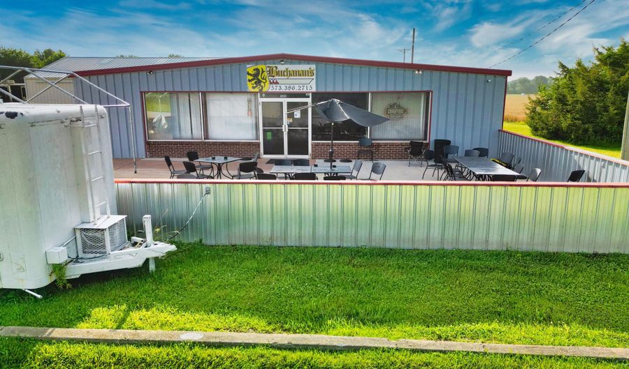 1300 N Main St, Auxvasse, MO 65231 - 0 Beds, 0 Bath