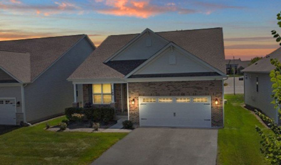 769 W Fairway Dr, Addison, IL 60101 - 3 Beds, 2 Bath