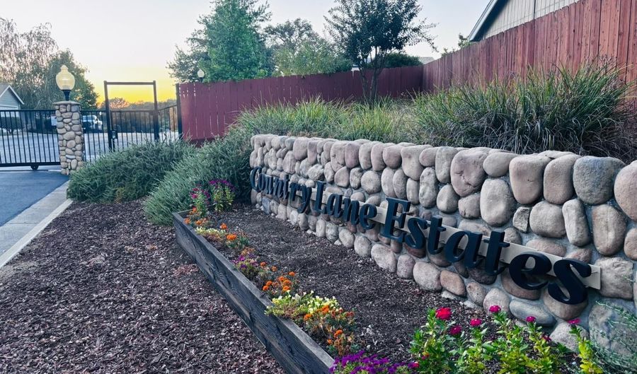 948 Counrty Ln, Angels Camp, CA 95222 - 3 Beds, 2 Bath