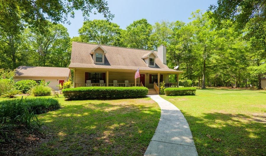 3382 Antioch Greggs Rd, Adel, GA 31620 - 3 Beds, 3 Bath