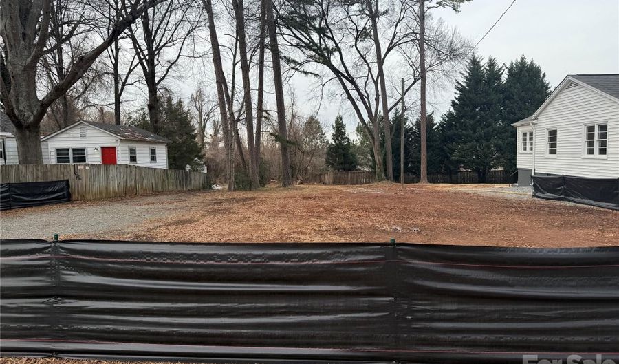 733 Fugate Ave, Charlotte, NC 28205 - 0 Beds, 0 Bath