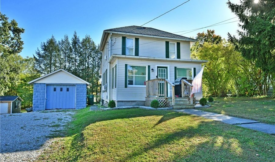 185 Maple Ave, Andover, OH 44003 - 4 Beds, 1 Bath