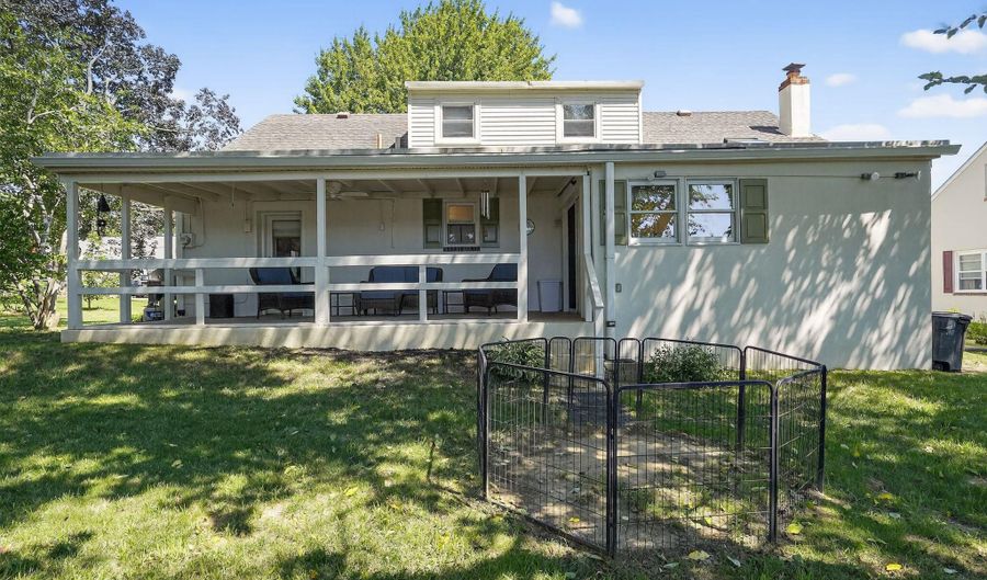 828 HOFFNAGLE St, Philadelphia, PA 19111 - 4 Beds, 2 Bath