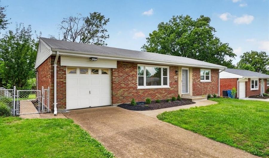 8419 Craighill Dr, Affton, MO 63123 - 3 Beds, 1 Bath