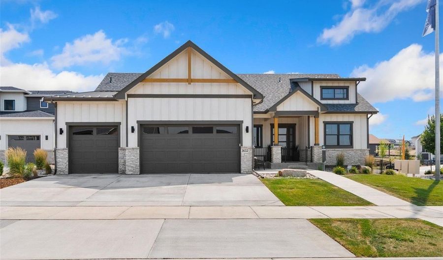 3632 N Buchanan Ct, Aurora, CO 80019 - 5 Beds, 4 Bath