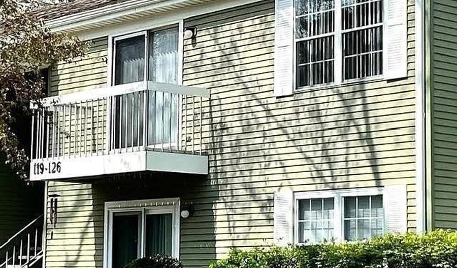 126 CLUB Pl 126, Absecon, NJ 08205 - 2 Beds, 1 Bath