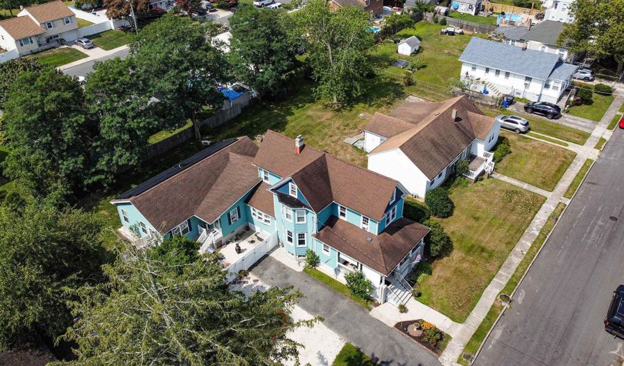 15 W Bolton Ave, Absecon, NJ 08201 - 5 Beds, 4 Bath