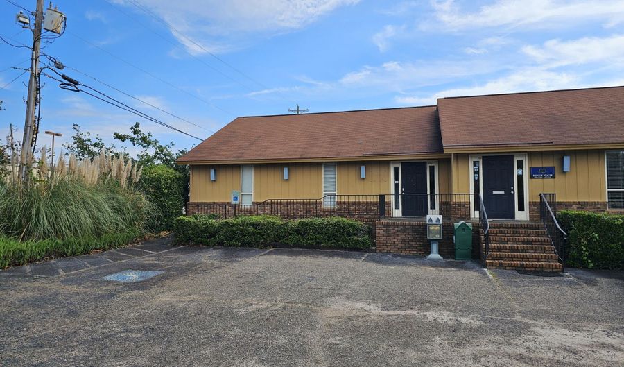 1908 Pawnee St Suite A, Aiken, SC 29803 - 0 Beds, 2 Bath