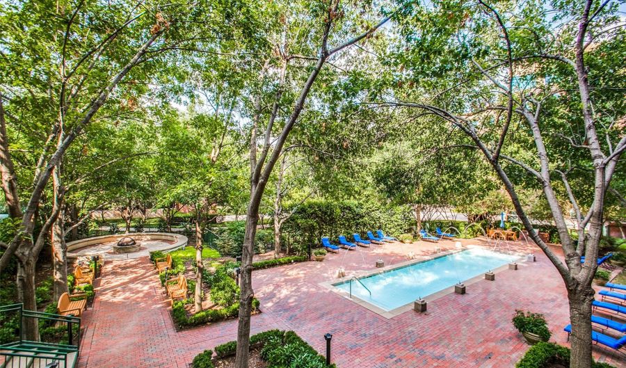 5055 Addison Cir 205, Addison, TX 75001 - 2 Beds, 2 Bath