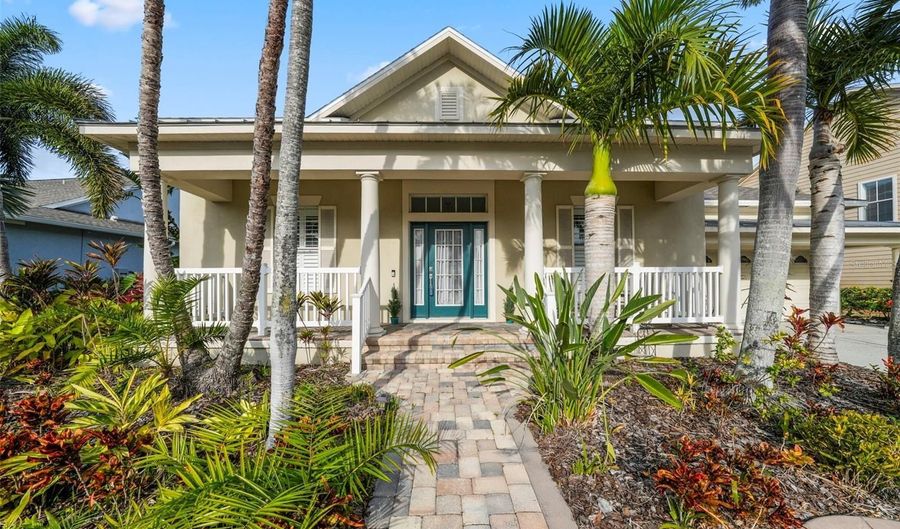 5229 BRIGHTON SHORE Dr, Apollo Beach, FL 33572 - 4 Beds, 5 Bath
