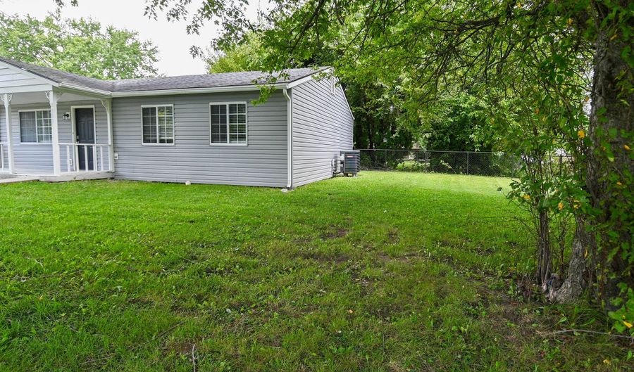 8933 Rock Island Ct, Indianapolis, IN 46217 - 3 Beds, 1 Bath