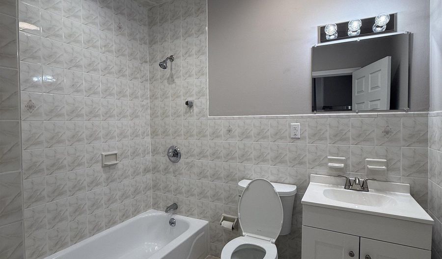 417 BROADWAY 6, Bayonne, NJ 07002 - 1 Beds, 1 Bath
